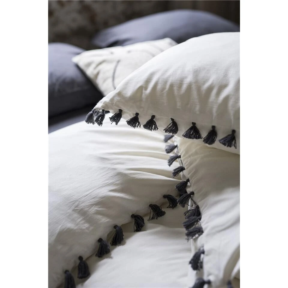 Dindi Home - Dekbedovertrek Fleeky Fringes - 240x220 Cm - Wit 2 Dindi Home - Dekbedovertrek Fleeky Fringes - 240x220 Cm - Wit - Image 2